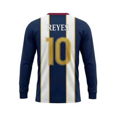 Soccer team wearing classic long sleeve V-neck jerseys in cooler weather